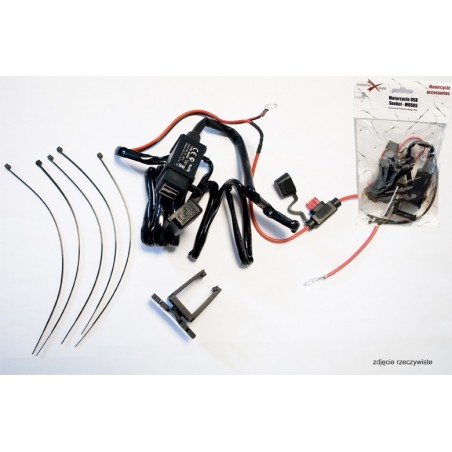 BIKETEC MOTOCYKLOWE GNIAZDO USB X2 Z BEZPIECZNIKIEM MONTAŻ NA POWIERZCHNIE PŁASKĄ (OWIEWKA, KUFER) LUB NA KIEROWNICE - P